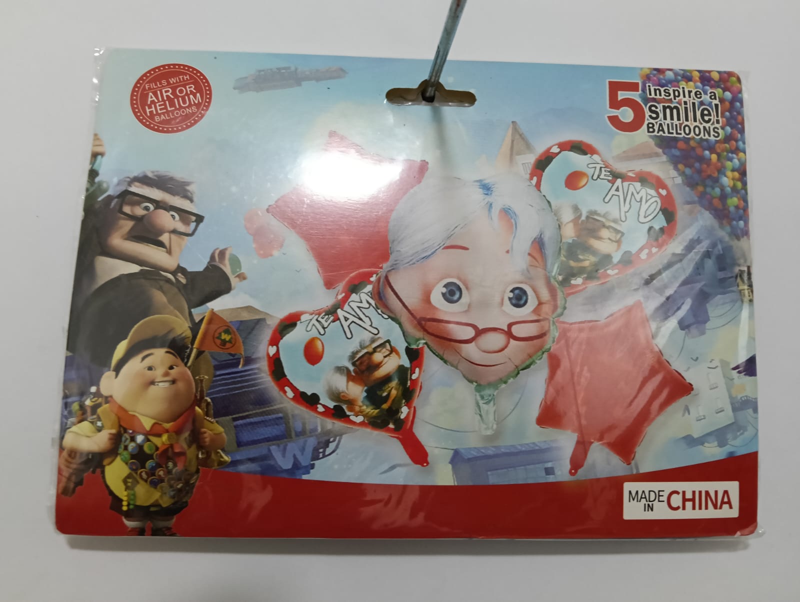 ESPOSA DE  CARL FREDRICKSEN ELLIE UP SET 5 GLOBOS METÁLICOS