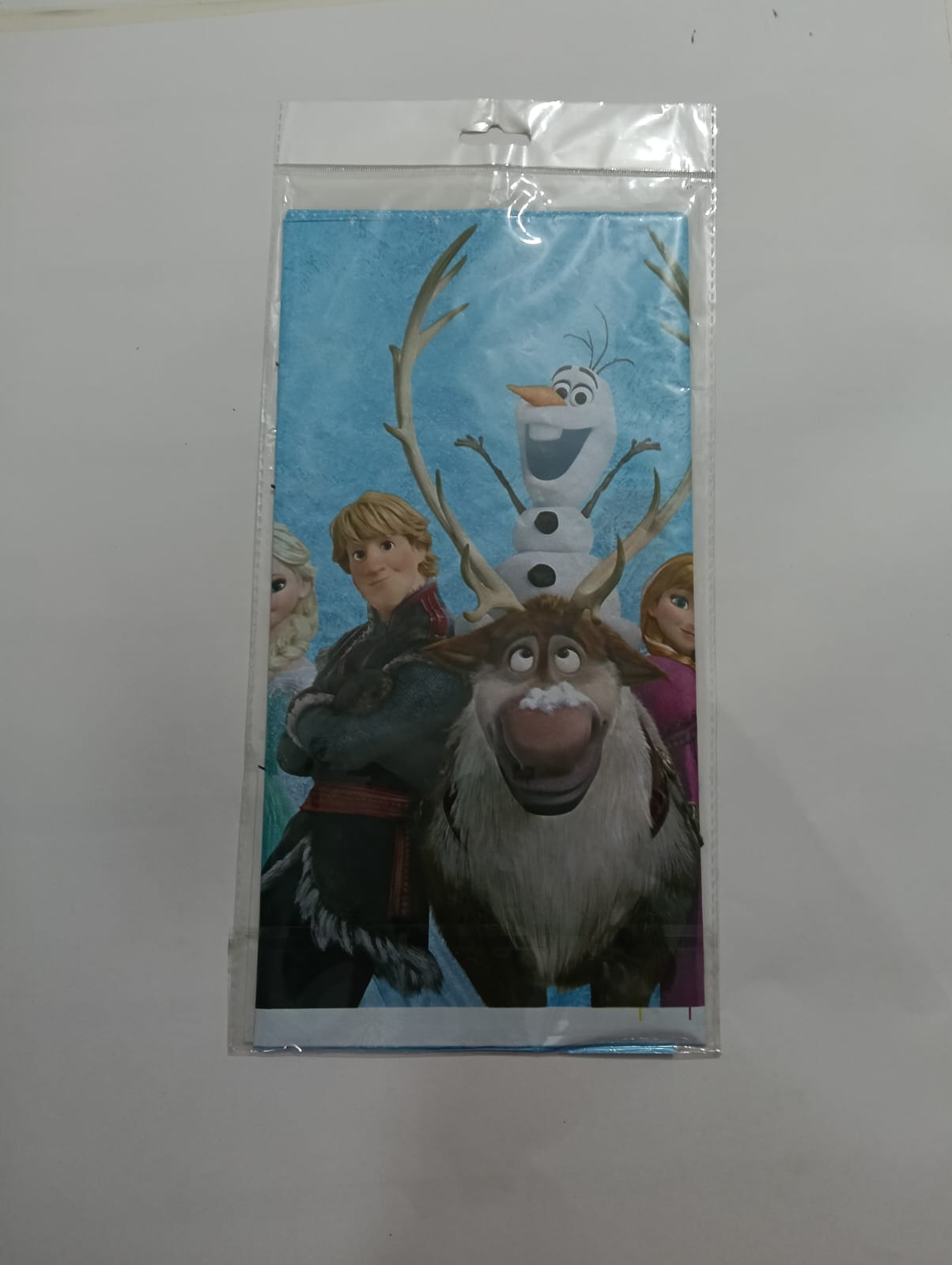 FROZEN MANTEL PERSONAJE (137CMX183CM)