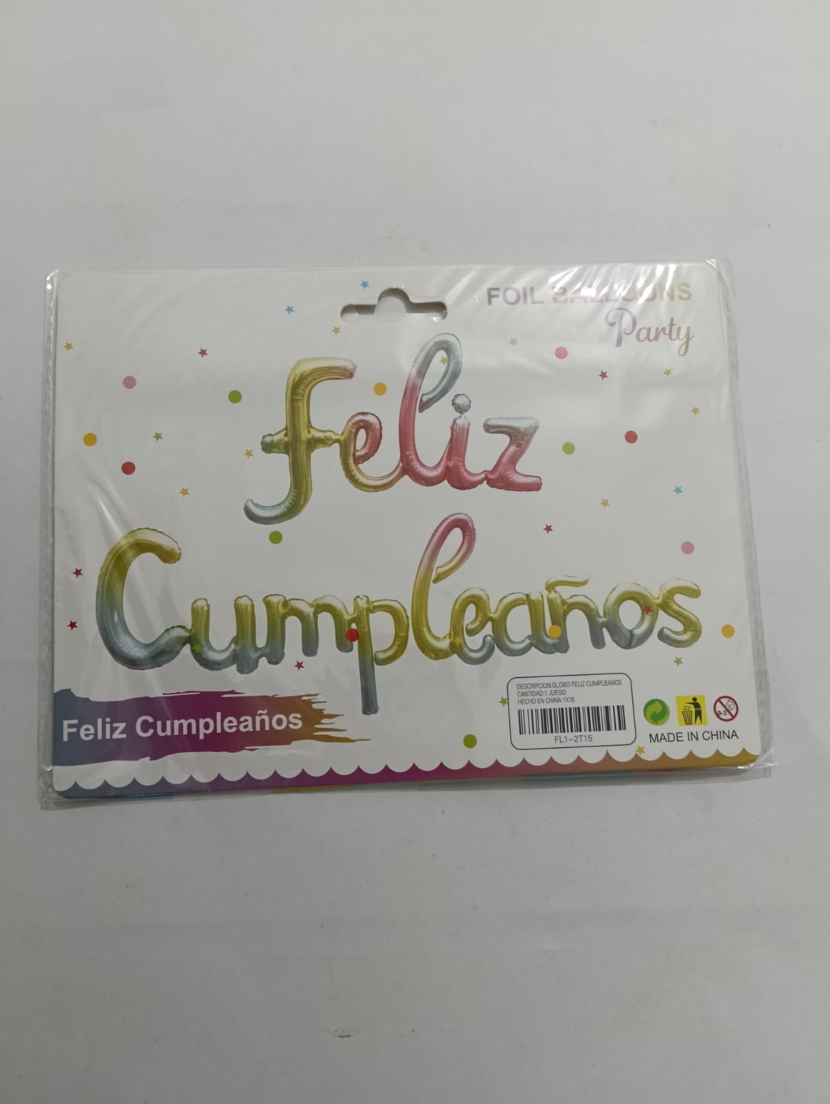 LETRERO DE GLOBOS FELIZ CUMPLEAÑOS ARCOÍRIS