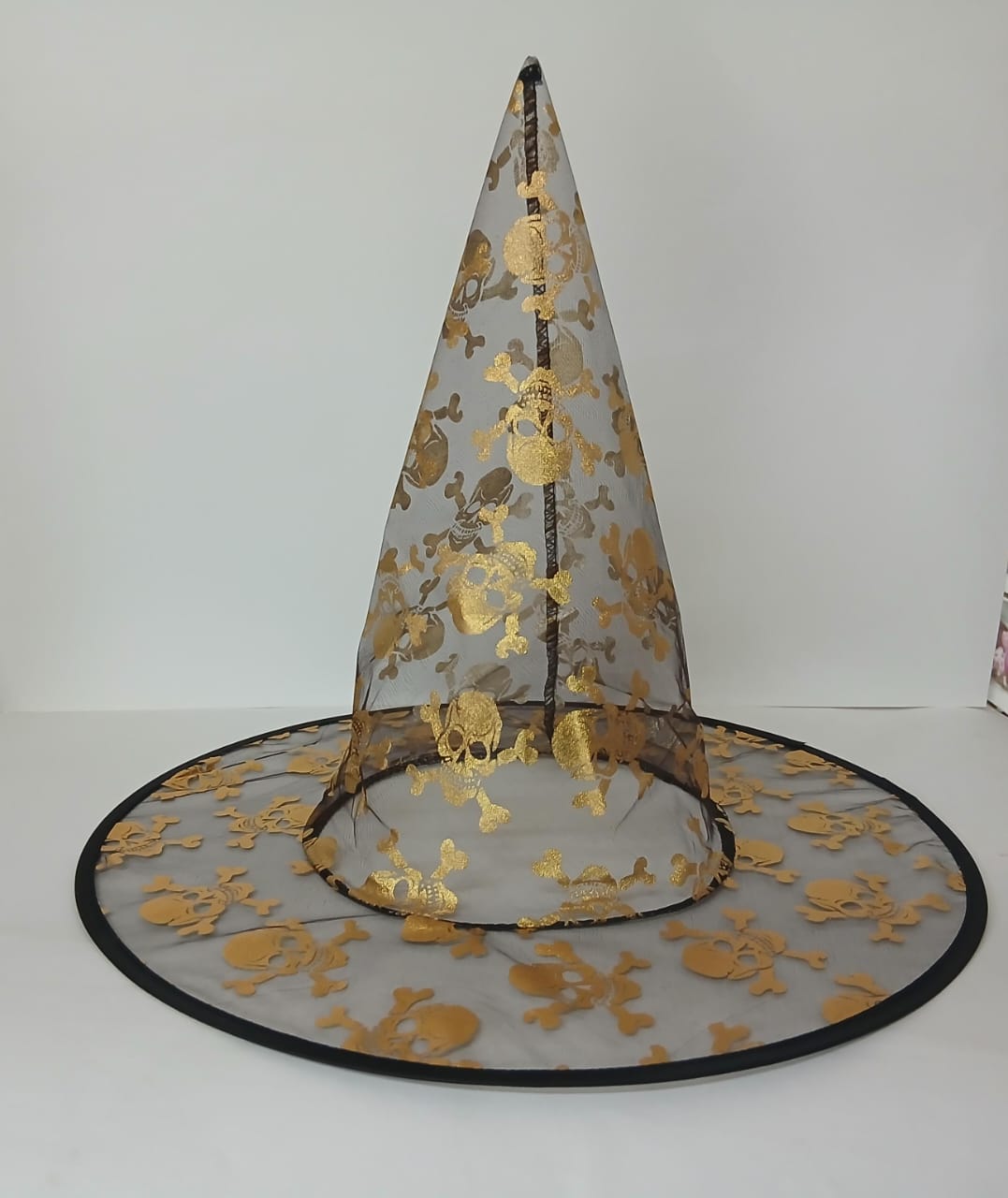SOMBRERO DE BRUJA HALLOWEEN DORADO